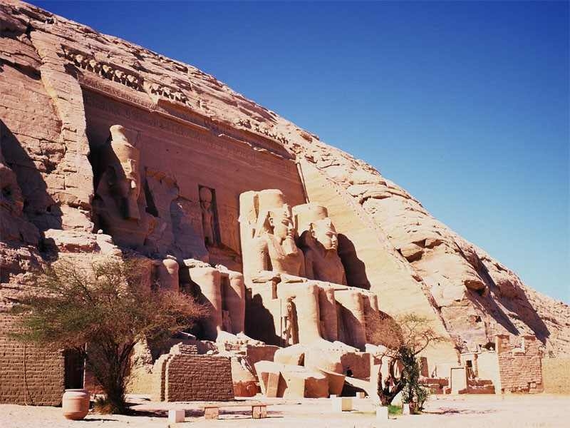 Los Templo de Abu Simbel, Egipto